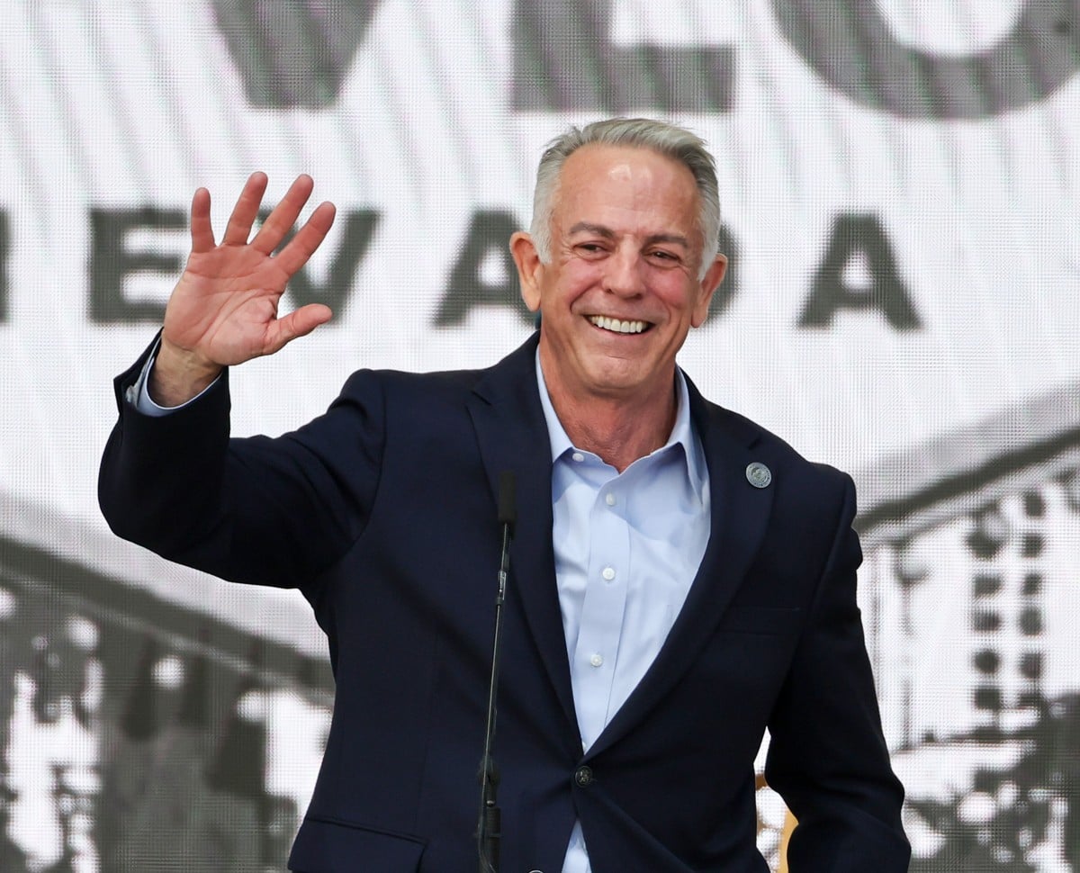 VEGAS SHOCKER: Gov's Traffic Stop Fuels $1 MILLION "Preferential" Scandal?