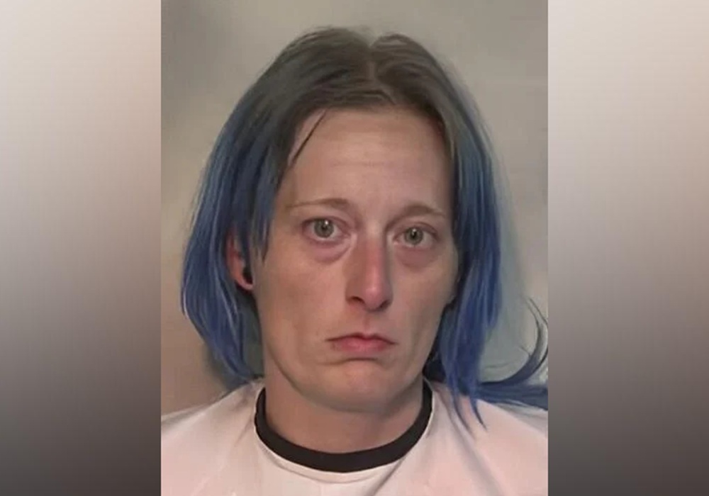 MOM ABANDONS KIDS FOR CASINO: SHOCKING 24-HOUR ORDEAL REVEALED!