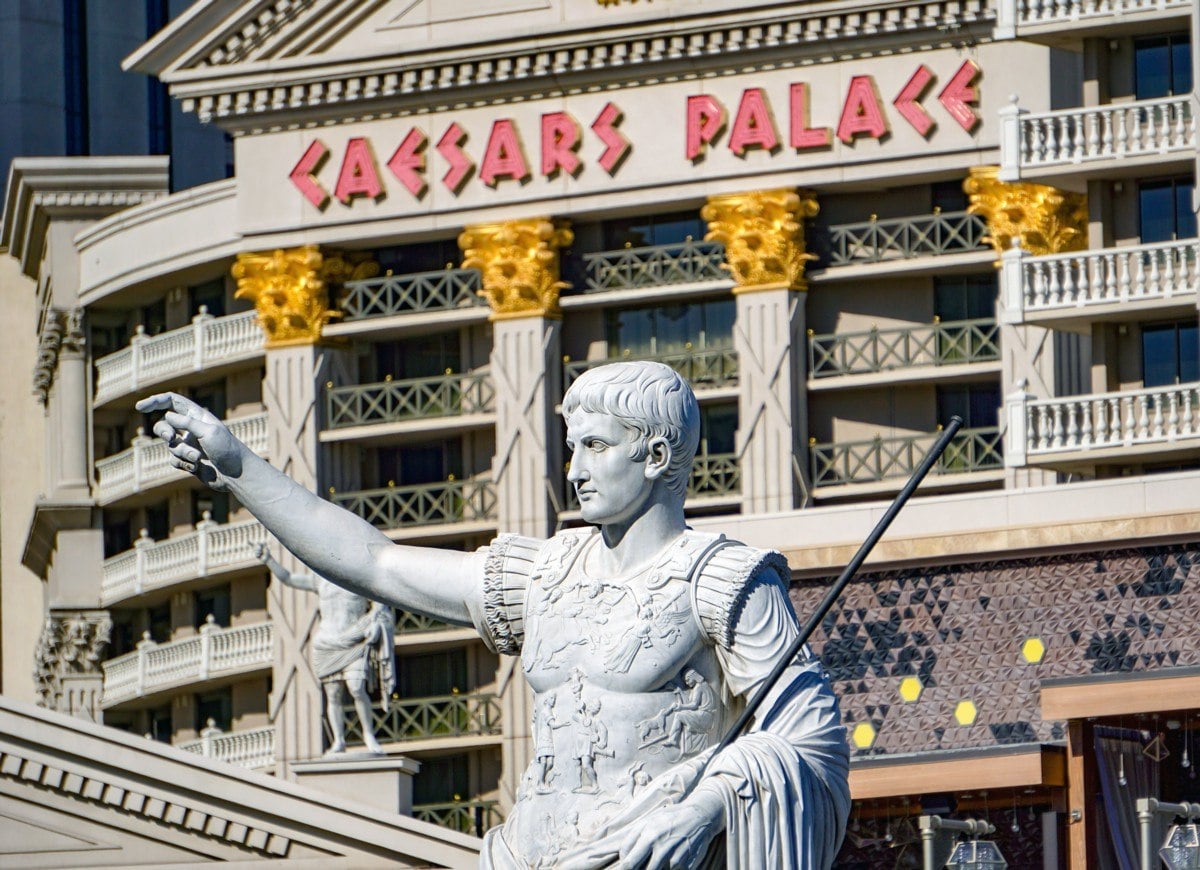 BREAKING: Caesars & VICI Deal — $500 MILLION Impact for Canadian Gamblers?