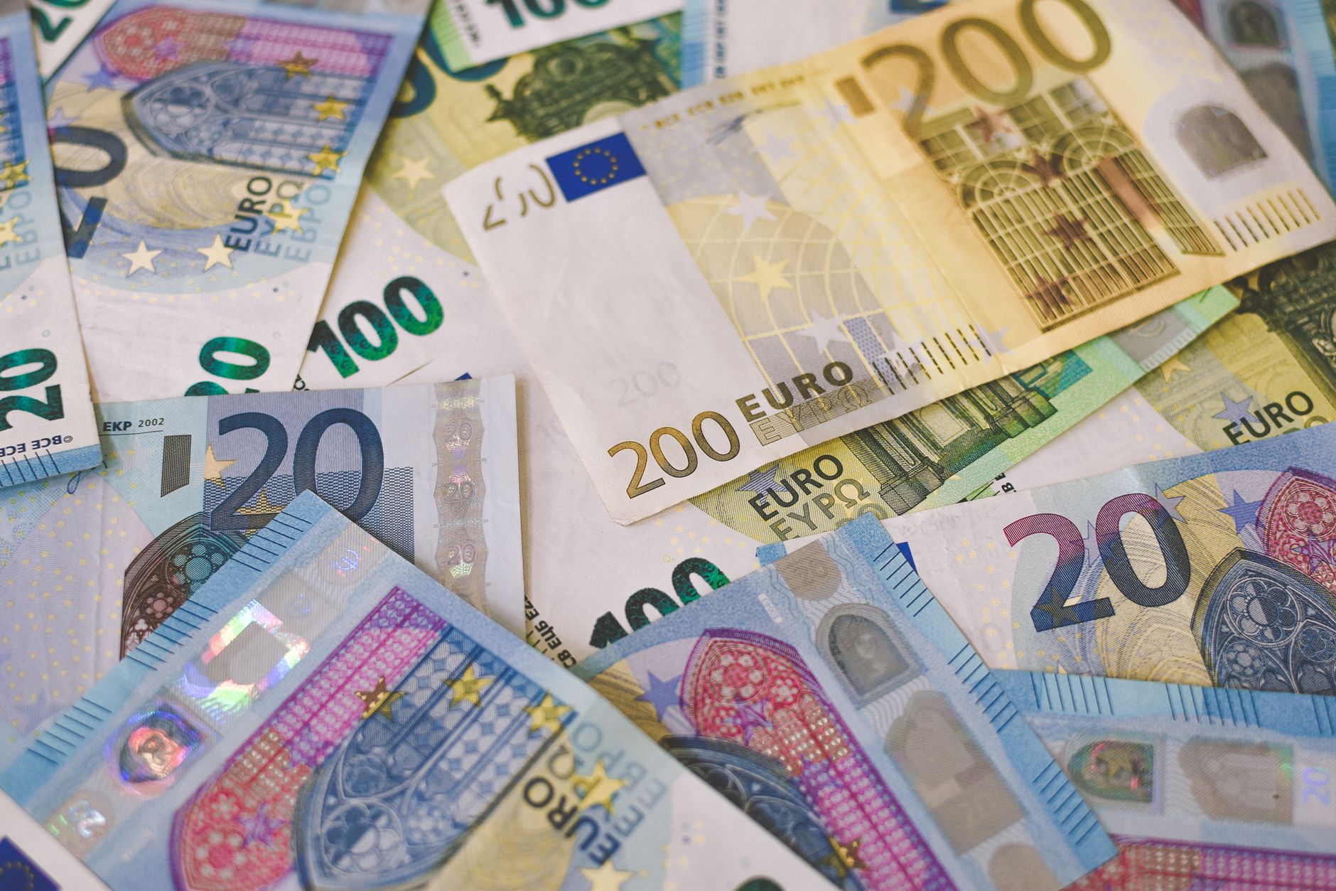 Ireland's SHOCKING Move: €2 TRILLION Decision ROCKS iGaming!